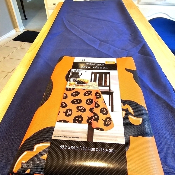 NWT Halloween Pumpkin Rectangle PEVA  Tablecloth 60 x 84 inch - Picture 2 of 7